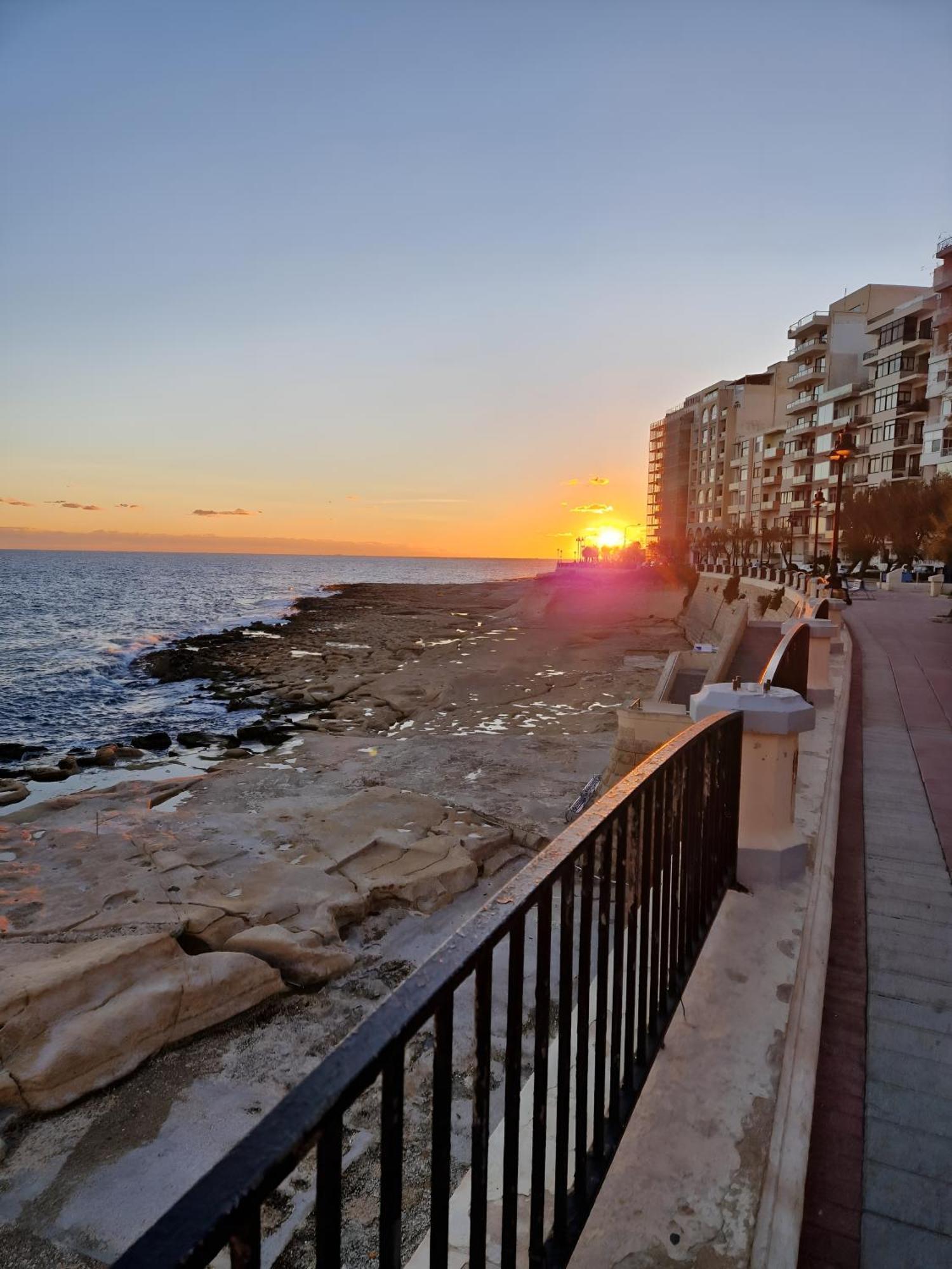 דירות Sliema Cosy Penthouse With Bbq מראה חיצוני תמונה