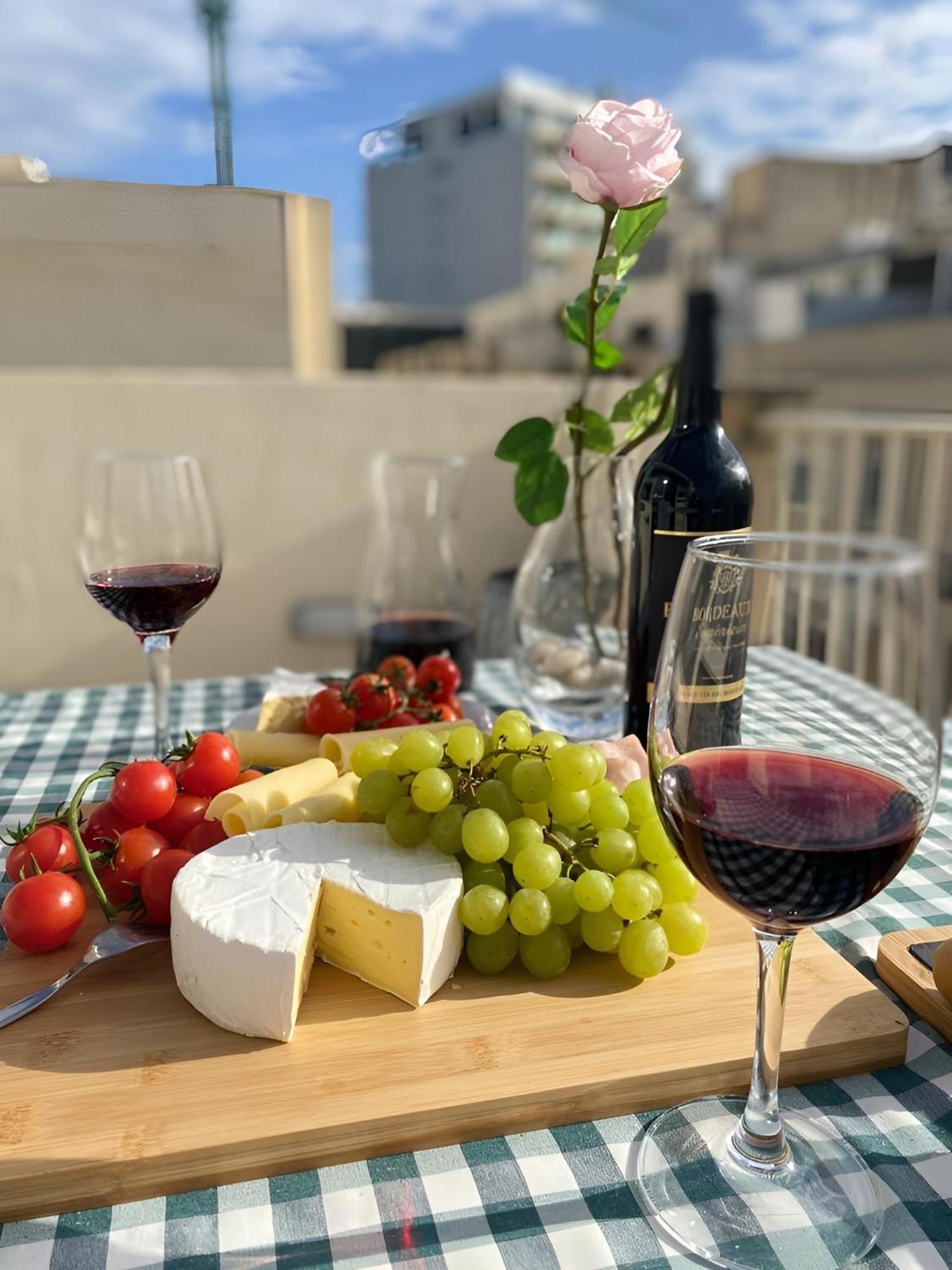דירות Sliema Cosy Penthouse With Bbq מראה חיצוני תמונה